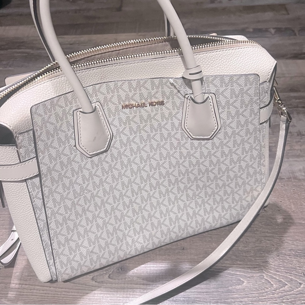 Michael Kohrs handbag. Beautiful